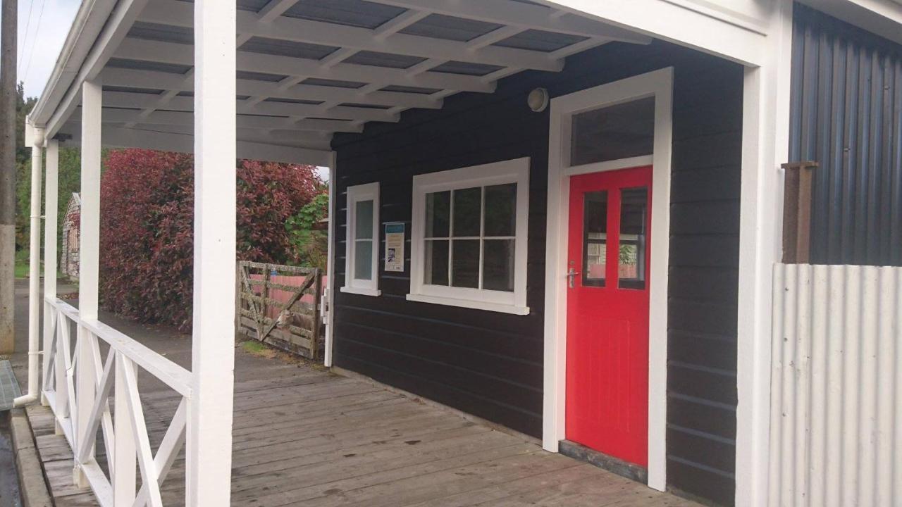 Whanga Butcher Shop Whangamomona Buitenkant foto